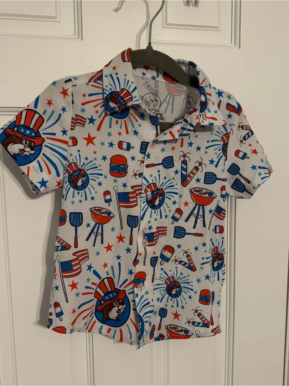 Buc-ees Toddler 2T kids 4th of July Button up Shirt USA Flag Fireworks America